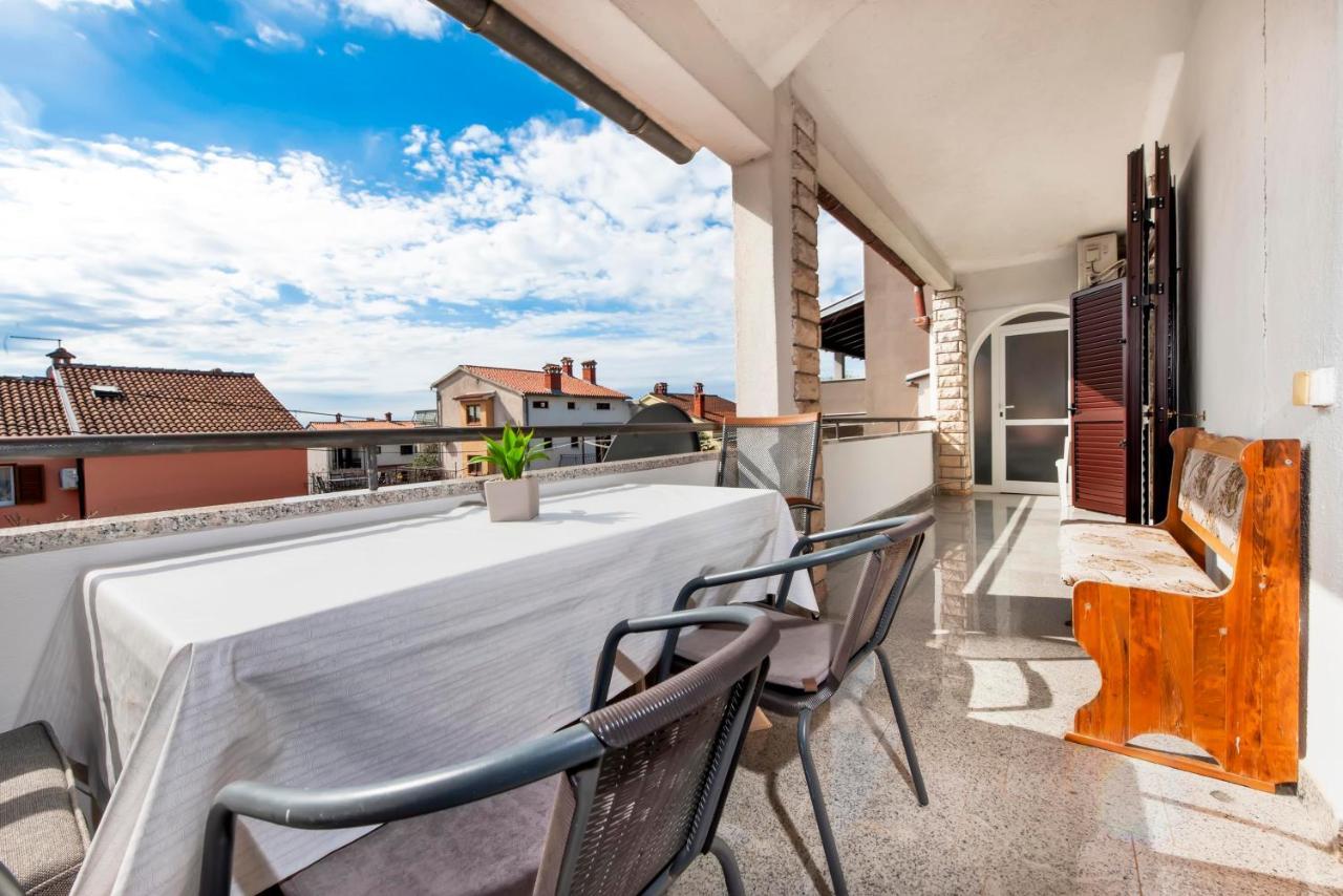 Apartments Divna Ровинь Экстерьер фото