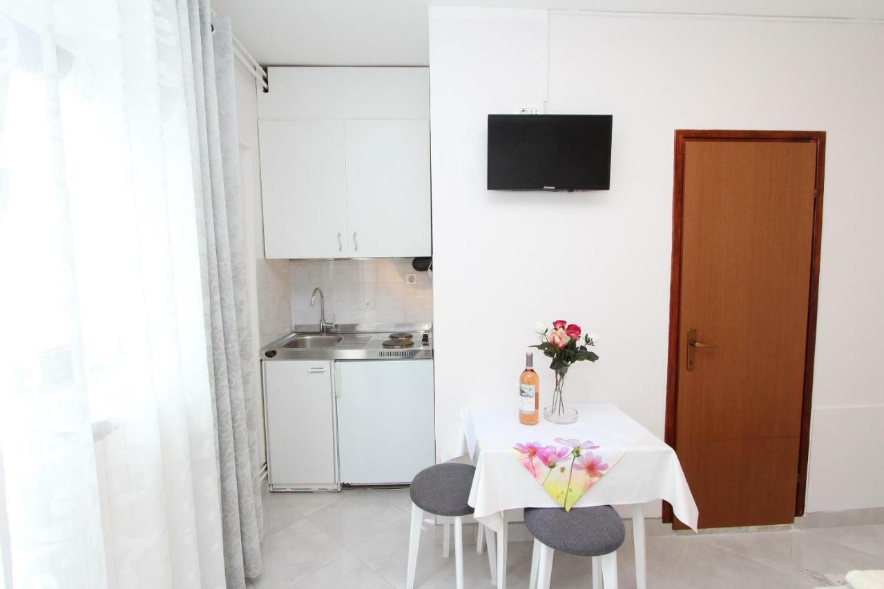 Apartments Divna Ровинь Экстерьер фото