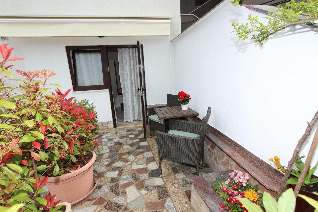 Apartments Divna Ровинь Экстерьер фото